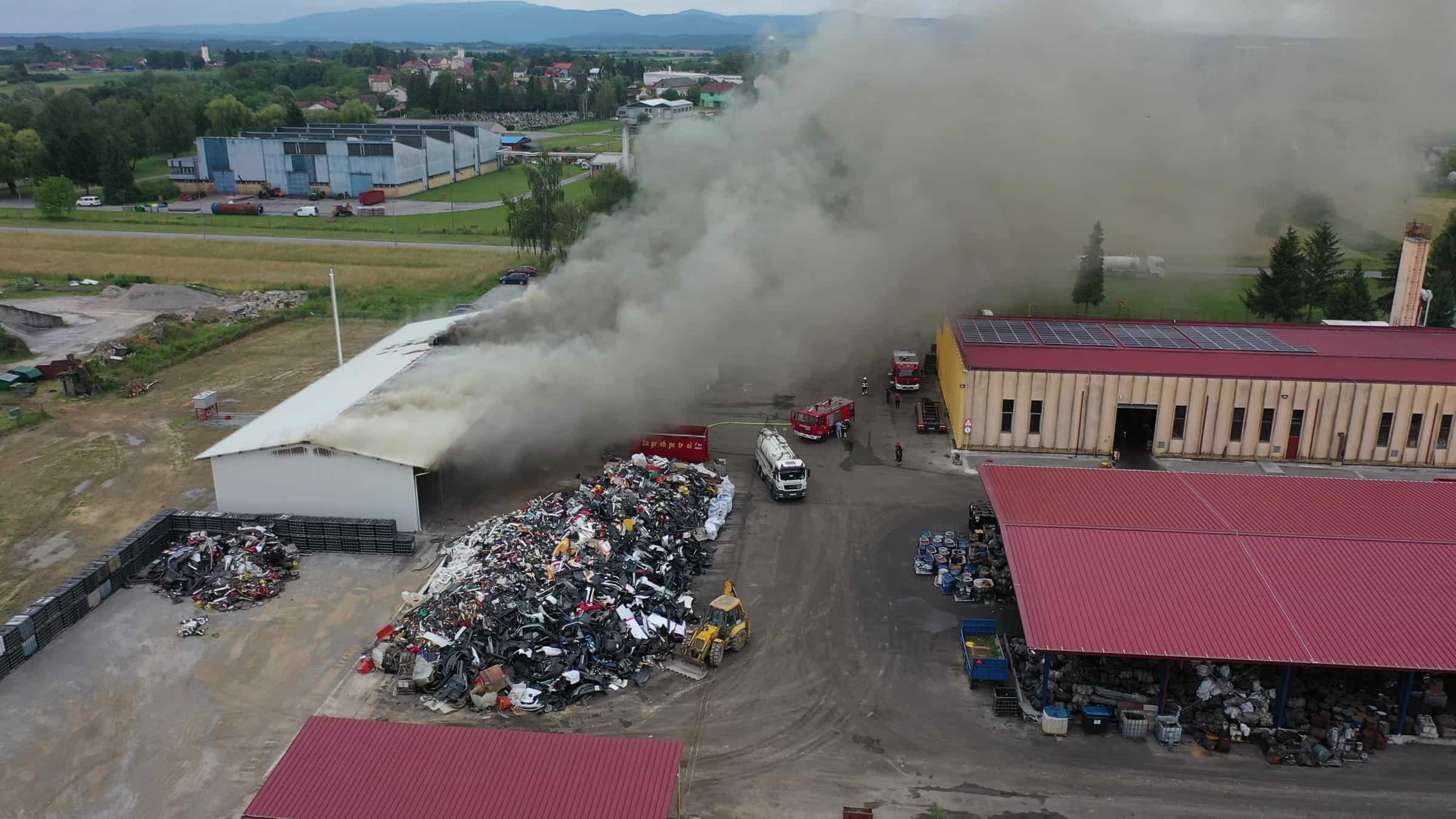 NOVI POŽAR Godinu dana nakon vatrene stihije, grubišnopoljski Zagrebpetrol ponovno je plamtio