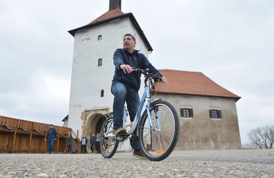 LOV NA GLASOVE Dvojica bivših gradonačelnika ruku pod ruku