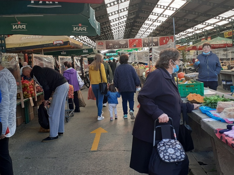 TRBUH GRADA Gužva na bjelovarskoj tržnici