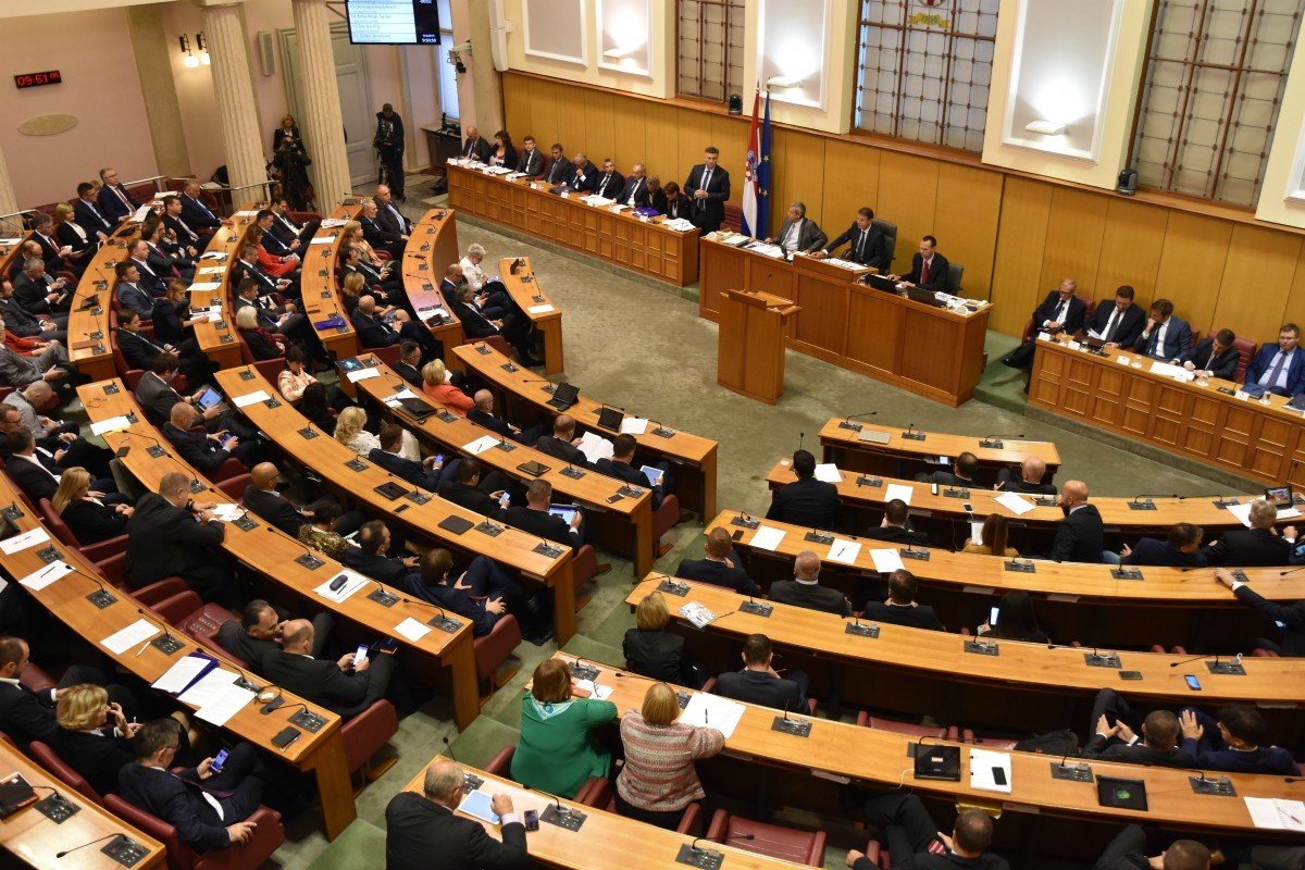 IZGLASANO Ozakonjena veća transparetnost lokalne i regionalne samouprave
