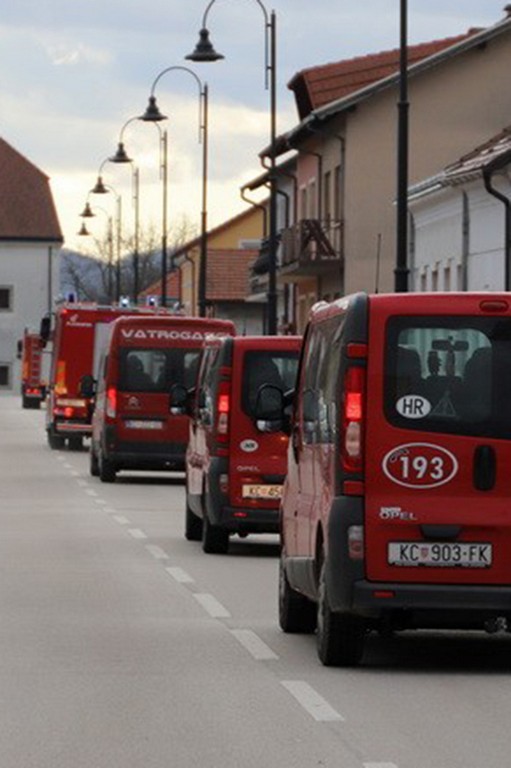 SMJENA Po četvrti put vatrogasci otputovali kolegama u Glinu