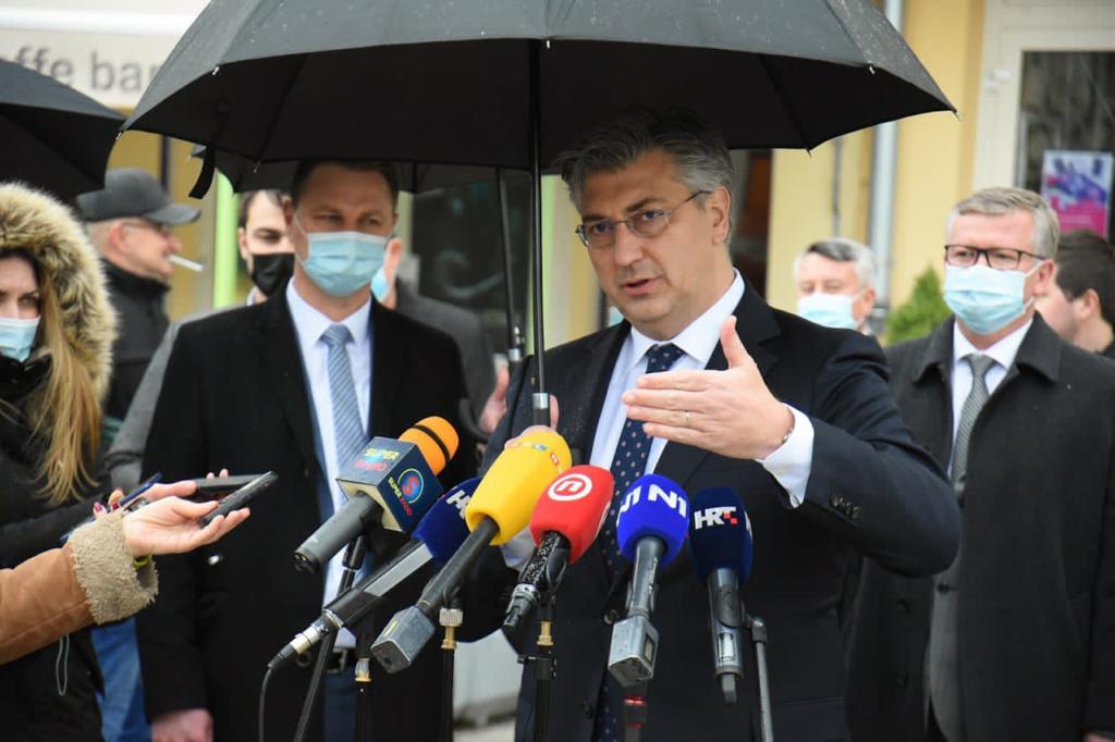 Plenković: Vidjet ćemo je li potrebna intervencija što se tiče cijena goriva