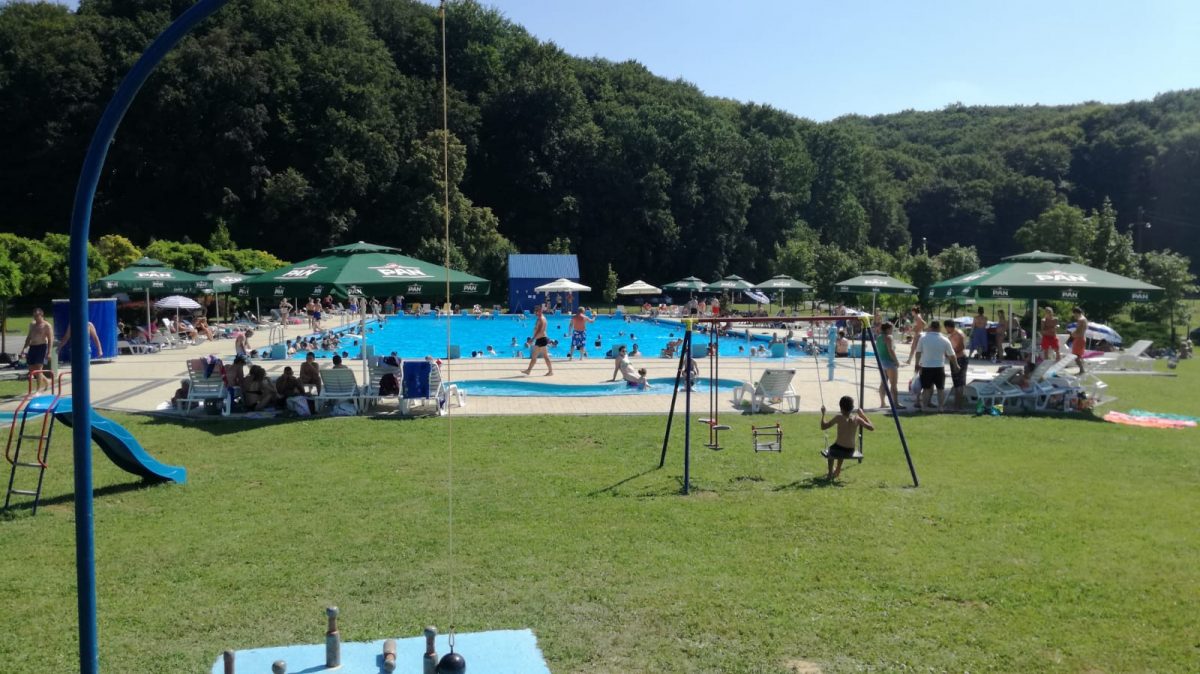 Uskoro potpuno uređeno igralište na bazenu u Šandrovcu