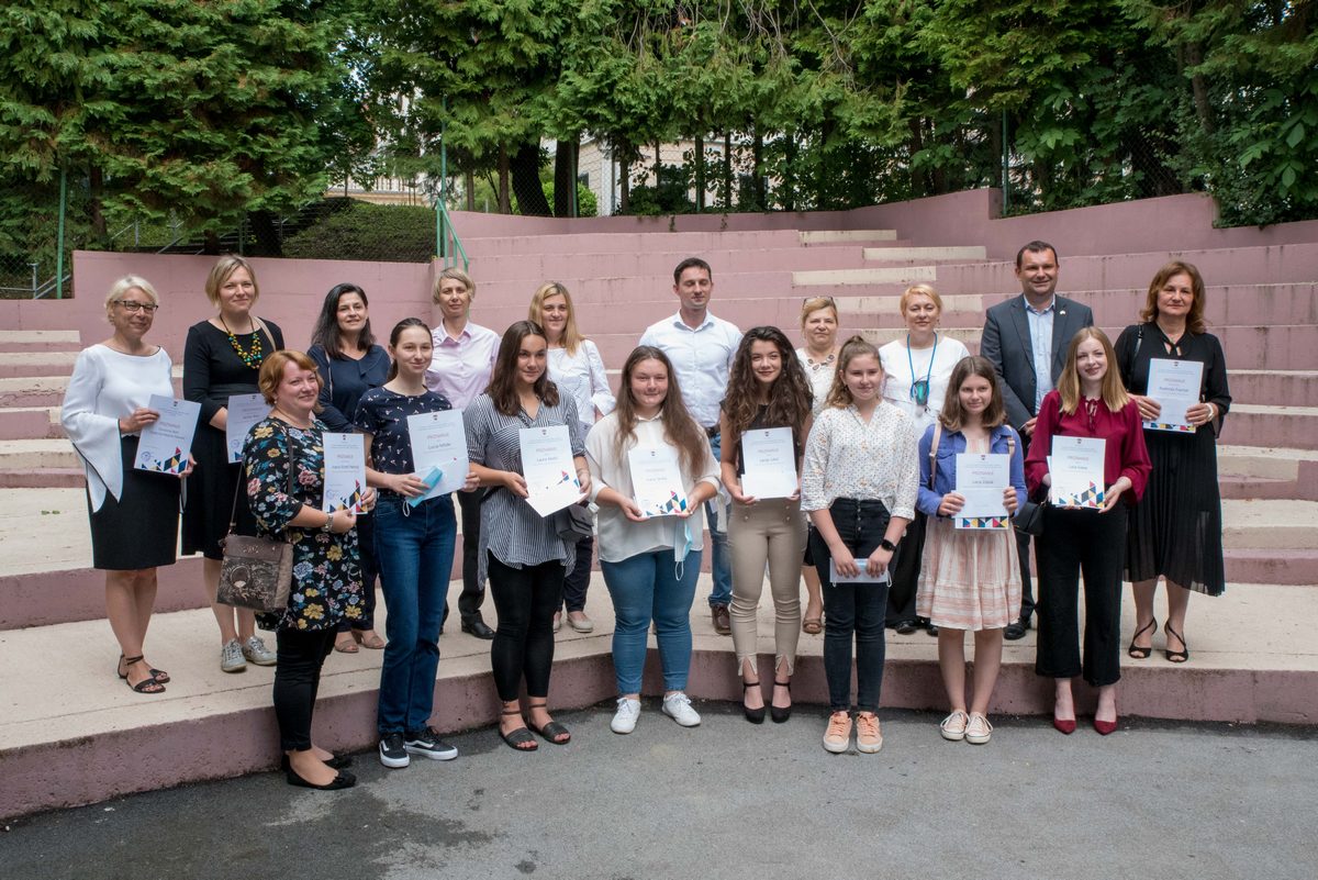 Podijeljene nagrade i priznanja najboljim daruvarskim učenicima i mentorima