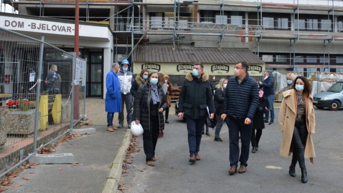 Padaju kosturi iz ormara, koliko milijuna mora naštancati novi župan