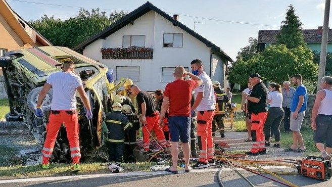 U sudaru hitne pomoći i vozila poginula majka supruge župana Marka Marušića