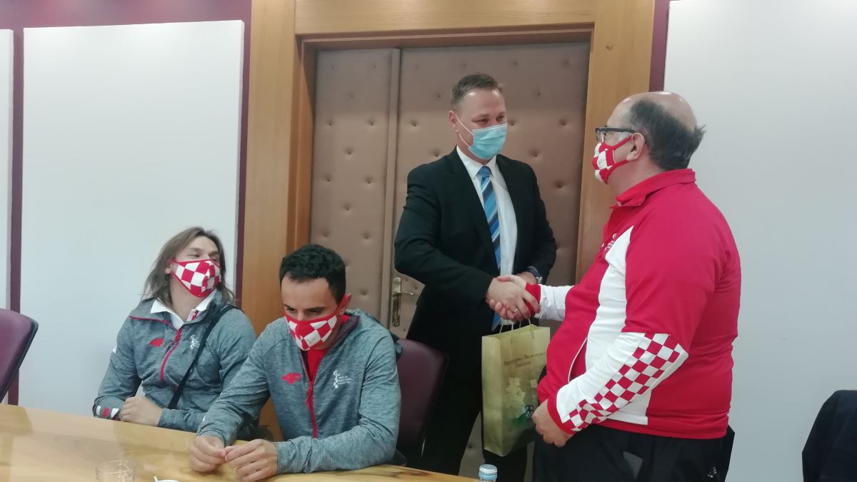 Župan Marušić darivao sjajne paraolimpijce i njihov tim