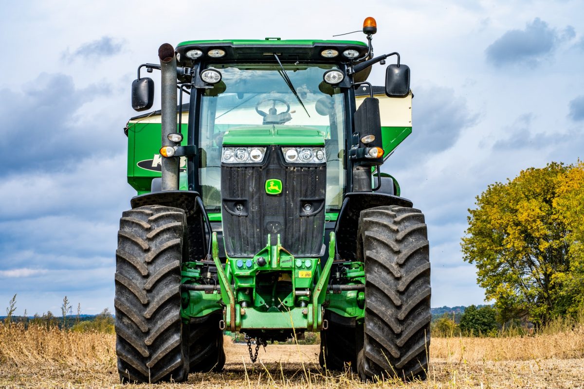 Šok za poljoprivrednike: mogu kupiti samo nove, a ne rabljene traktore!