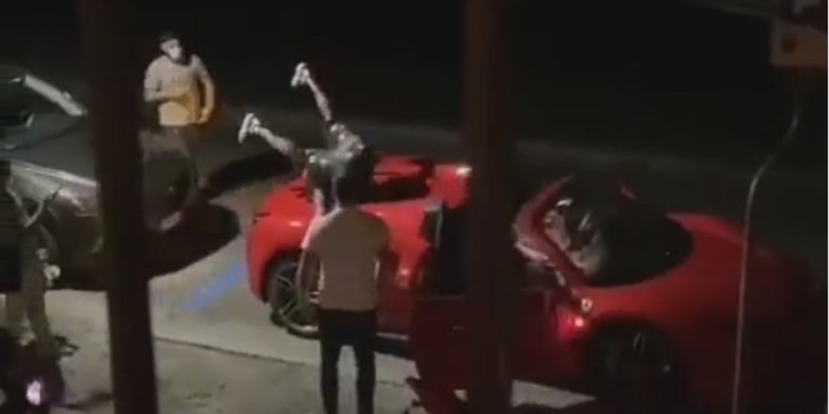 [VIDEO] Pijani Vidal nije mogao sam ući u automobil