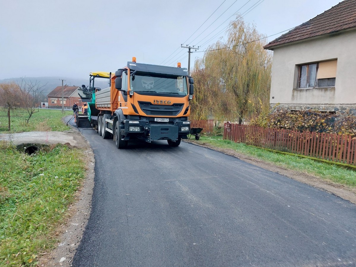 Šeovičani dočekali obnovljenu cestu