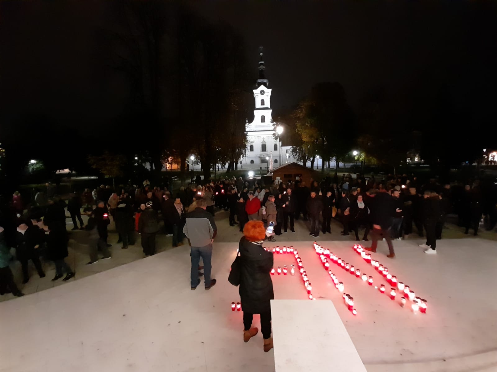 [FOTO] 'Nećemo se cijepiti ni pod cijenu otkaza!'