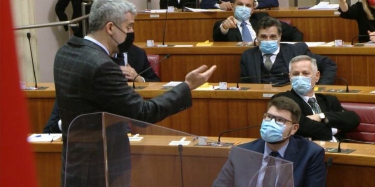 Za kontrolu trošenja europskog novca ne treba posebno povjerenstvo