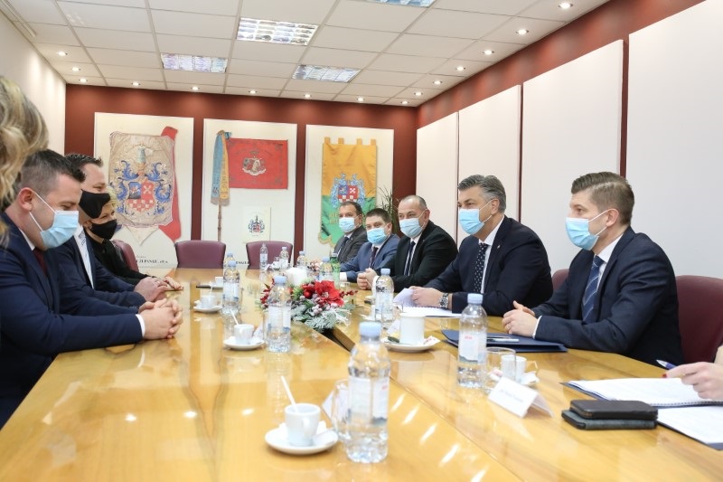Hrebak i Marušić s premijerom i ministrima o ključnim projektima za grad i županiju