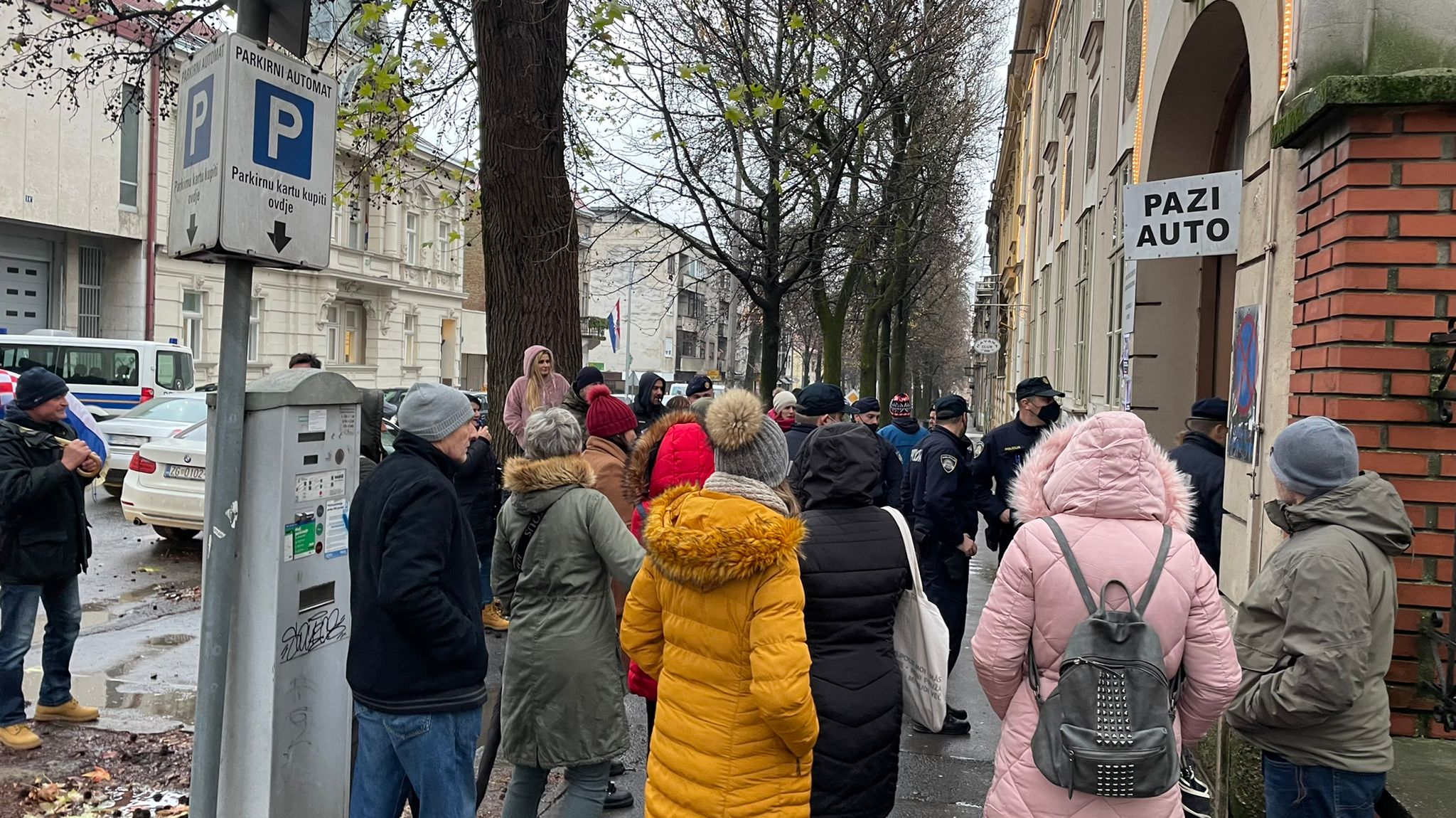 Policija istražuje prijetnju liječnici iz Bjelovara, sličnih slučajeva ima i u drugim hrvatskim gradovima