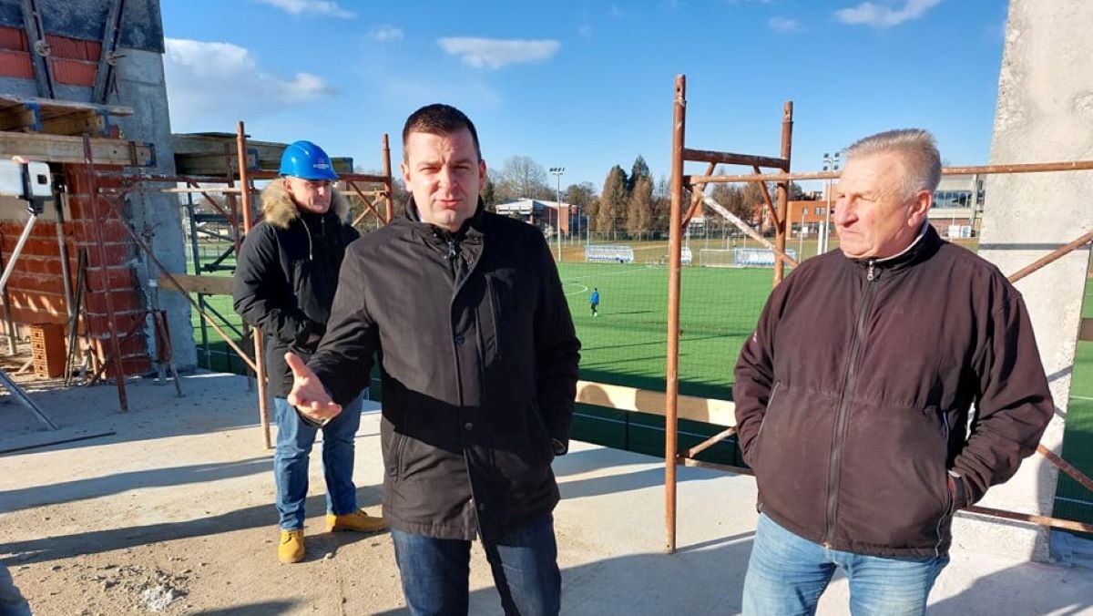 [FOTO] Hrebak u obilasku bjelovarskog stadiona: 'Bit će veći od đurđevačkog'