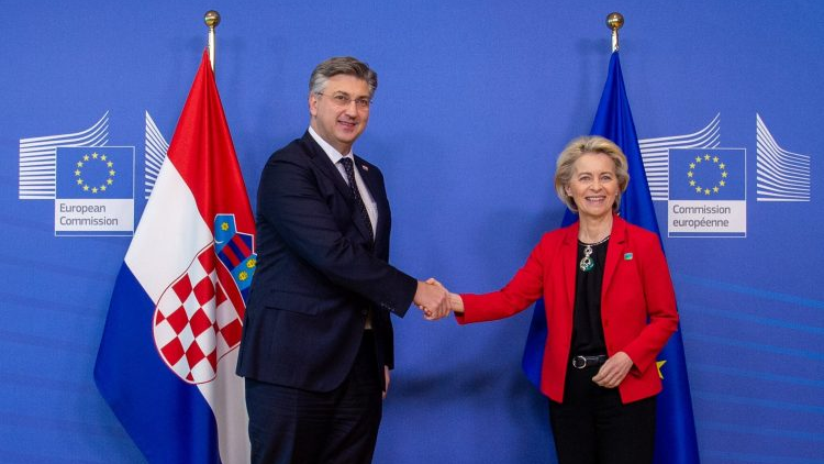 Hrvatskoj produžen rok za korištenje novca za obnovu još godinu dana