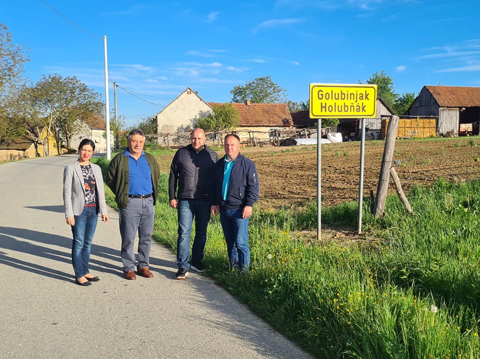 Načelnik ne govori istinu, imamo pravo na dvojezične natpise. Tužili smo ga Ministarstvu!