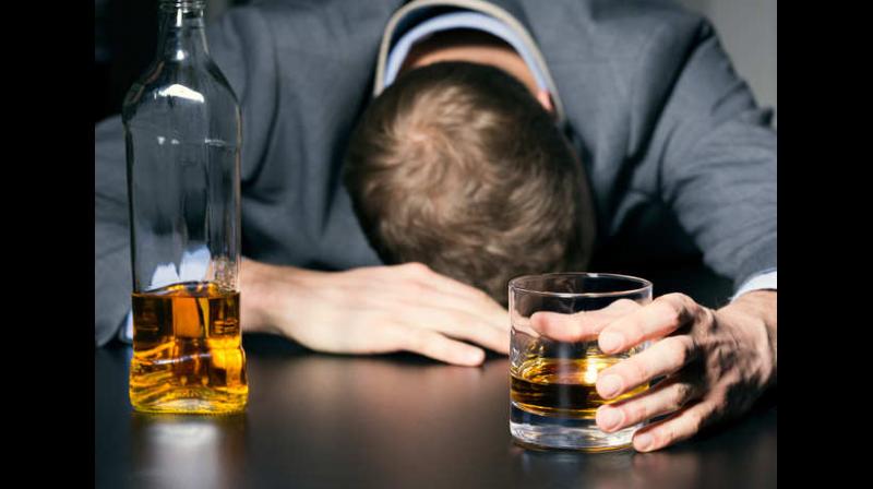 Velika šteta i mali penali: Pijani Saša skidao majicu, tukao se, razbio prozor pekare... I dobio simboličnu kaznu