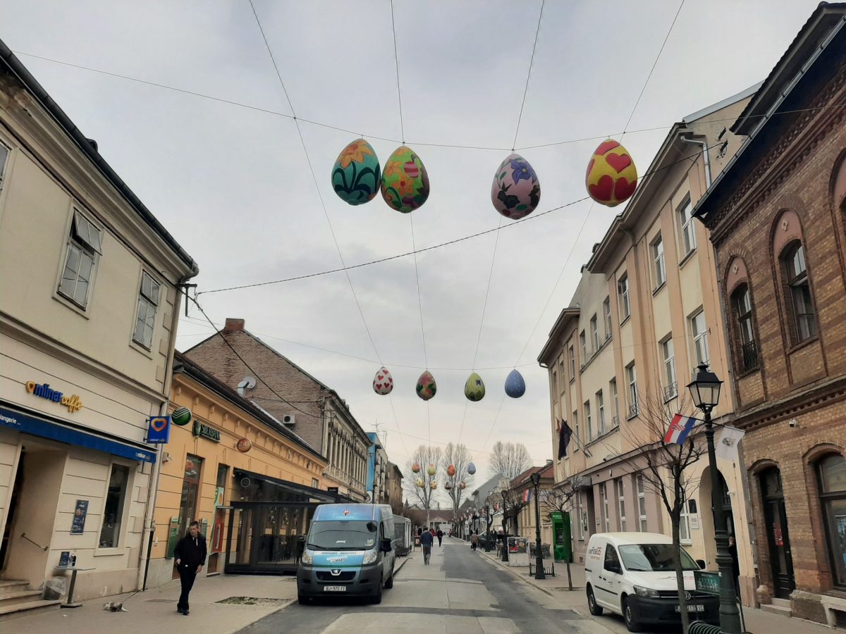 Pisanice već vise iznad korza. Evo što nas sve očekuje do Uskrsa