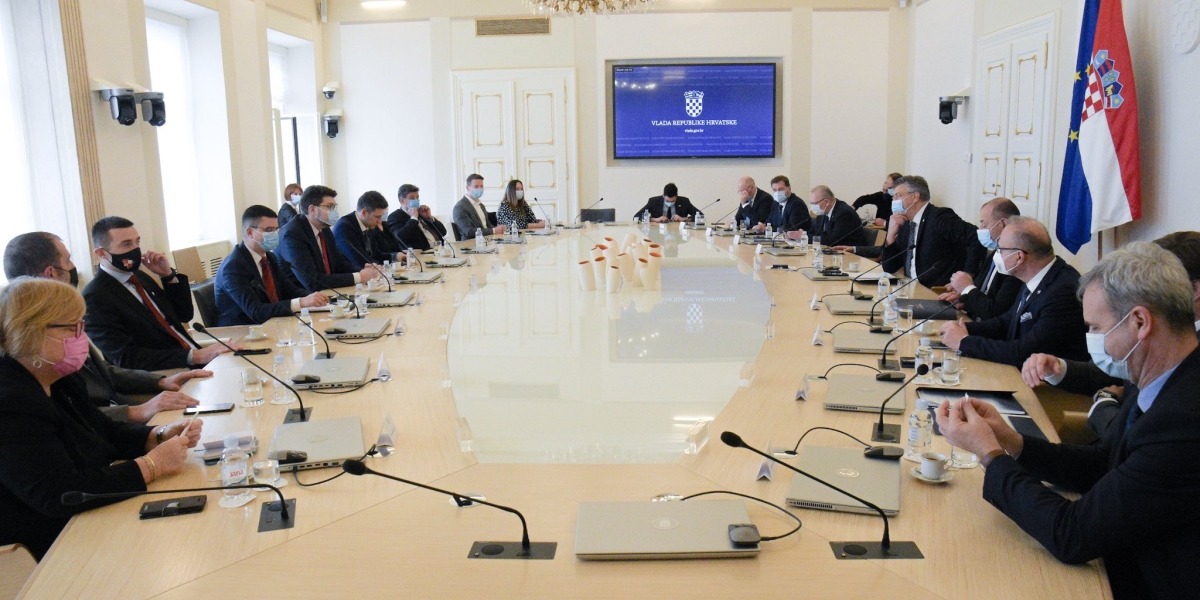 Plenković nakon sastanka s oporbom: Cilj je utvrditi je li dron do Zagreba dospio greškom, sabotažom ili namjerom