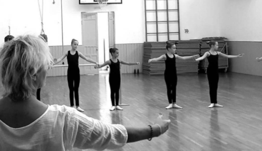 Bivša balerina Vlasta u Bjelovaru već godinama drži školu baleta koji je, kaže, osnova svakog plesa