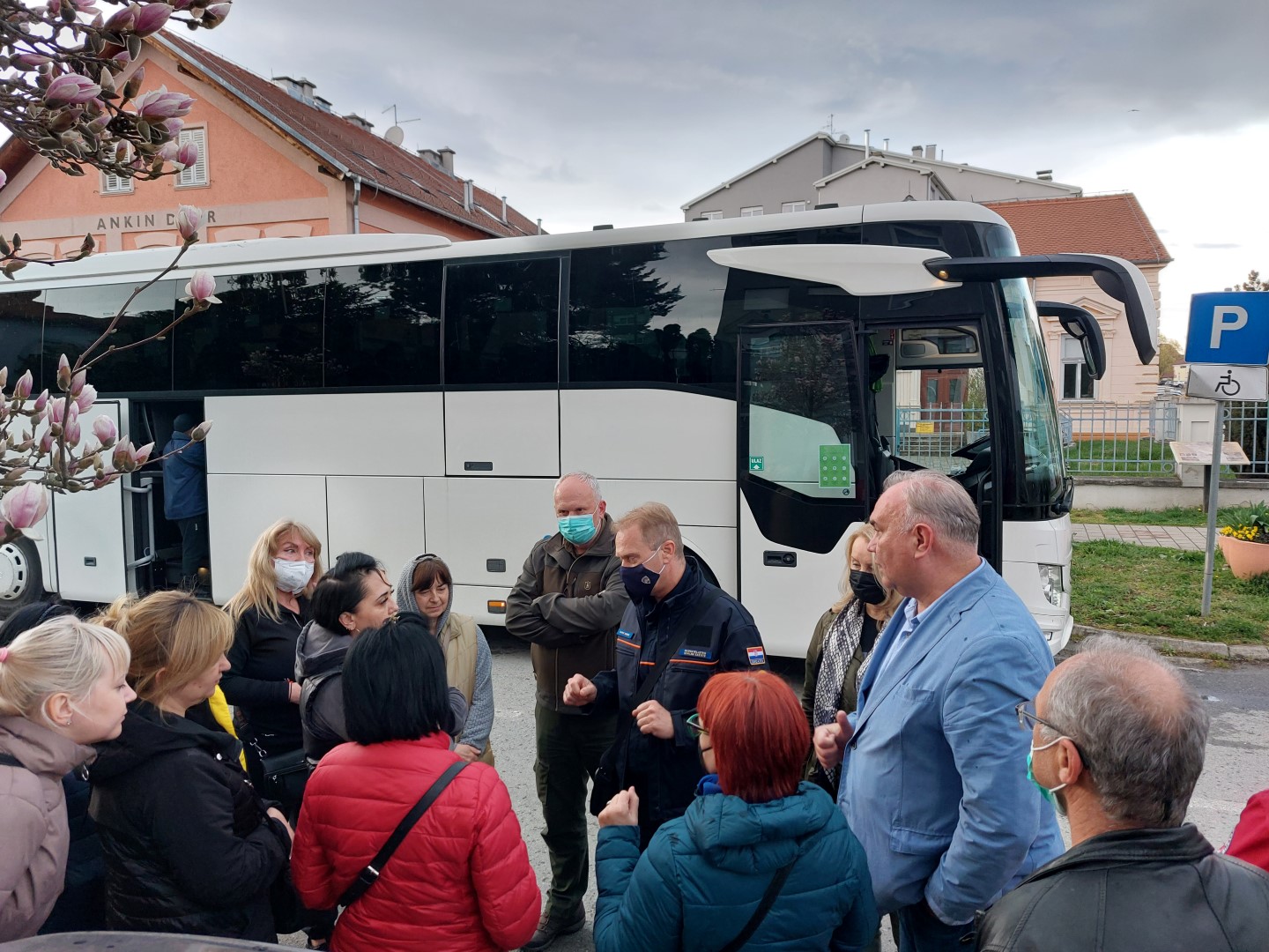 Stigao autobus sa ženama i djecom iz Ukrajine, svima je pronađen smještaj