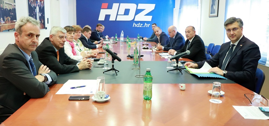 Ekskluzivno doznajemo tko su kandidati za novo Predsjedništvo HDZ-a, u stranci ih zovu 'pobjedničkim timom'