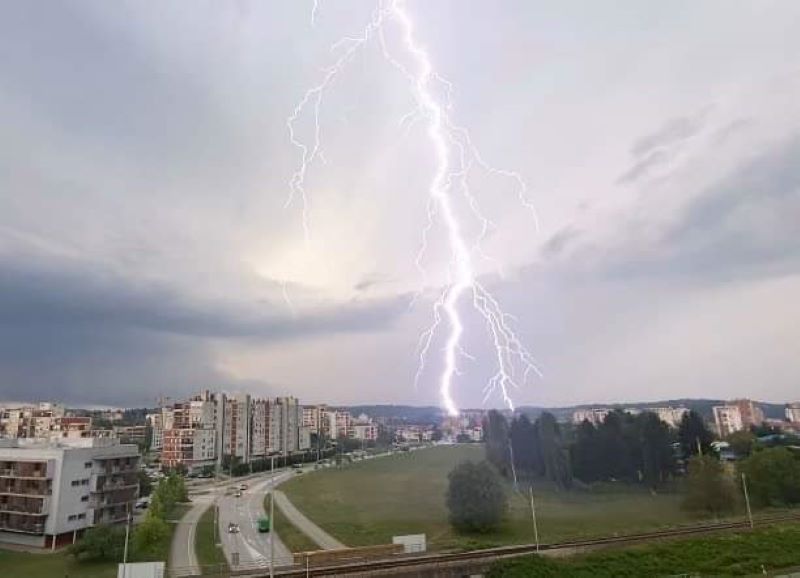 Karlovački franjevci tvrde da su zvonjavom razbili tuču prije tjedan dana, sinoć nisu uspjeli