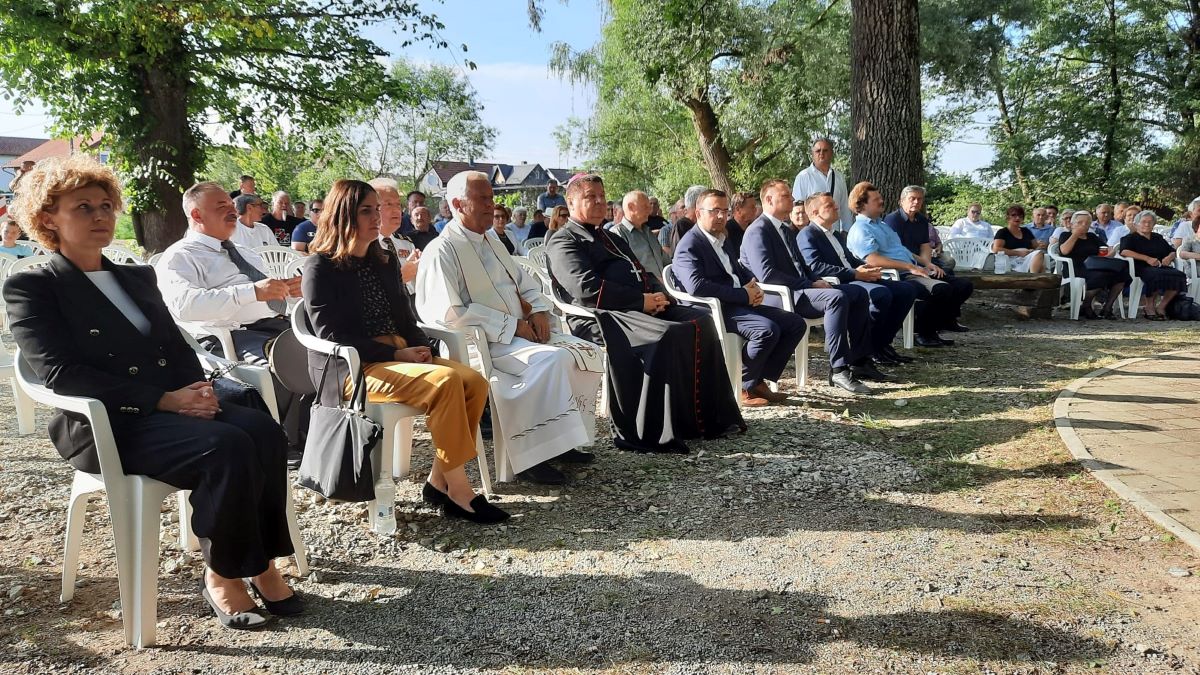 U Lugu je pronađeno 228 žrtava, a još za 71 gubilište ne znamo koliko kostiju skrivaju