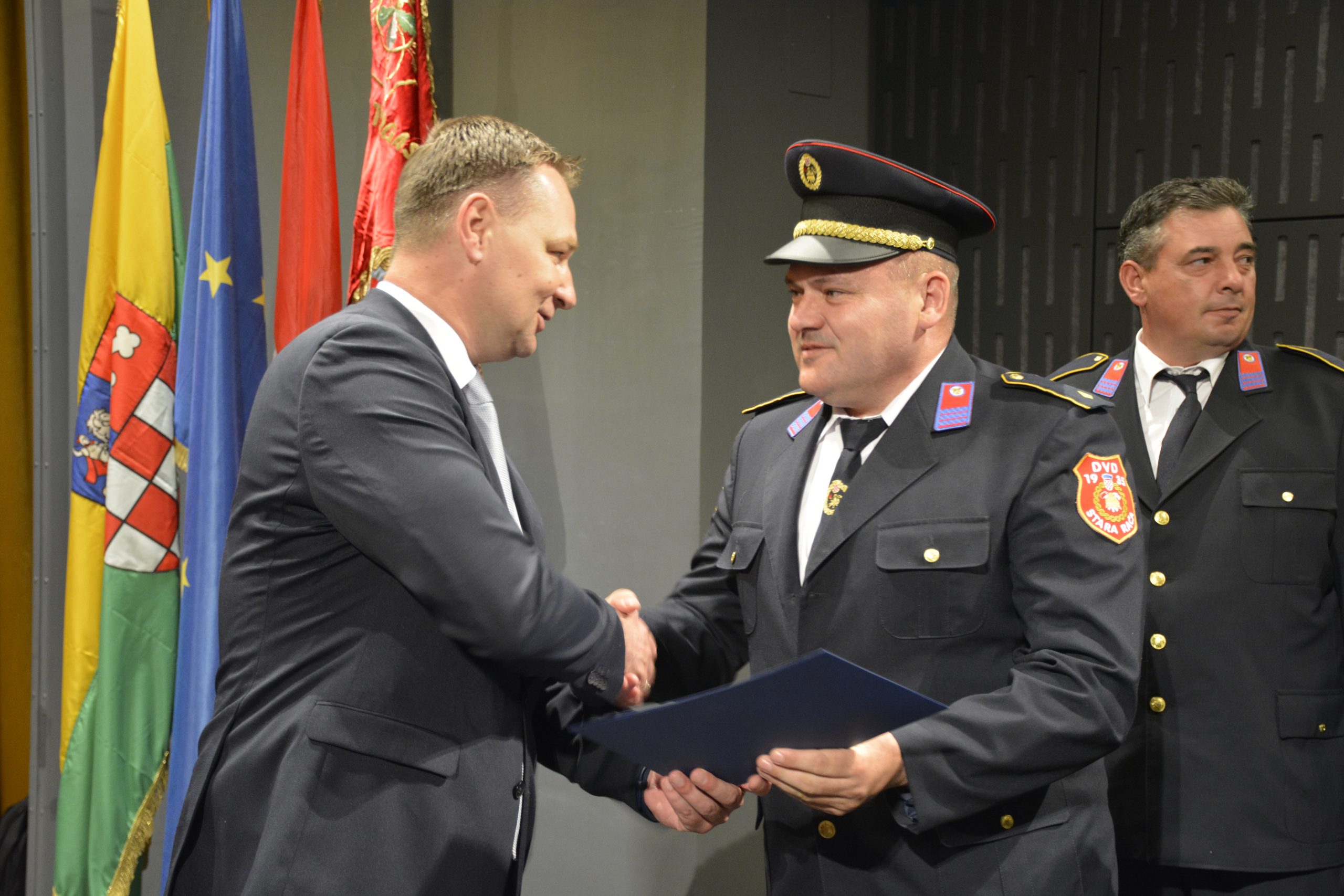 Promovirano 86 vatrogasnih časnika iz BBŽ