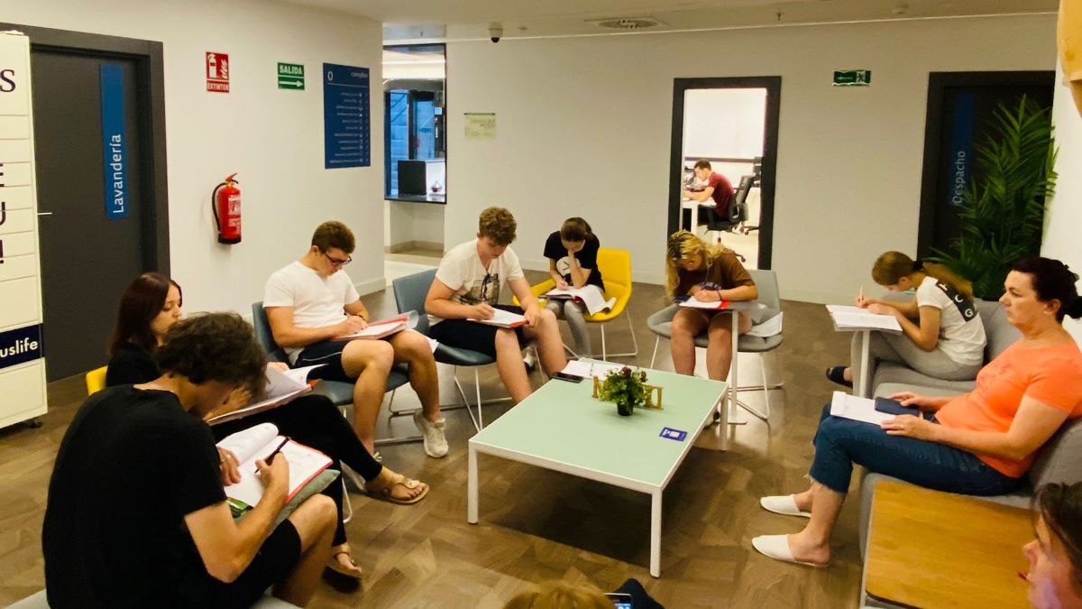 Učenici HTT-a u sklopu Erasmusa posjetili Španjolsku i Portugal