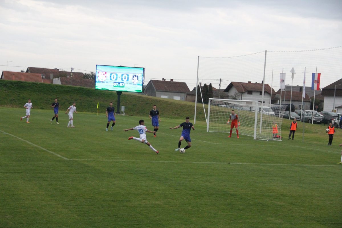 [FOTO] Veliki derbi Bjelovara i Jadrana završen bez pobjednika