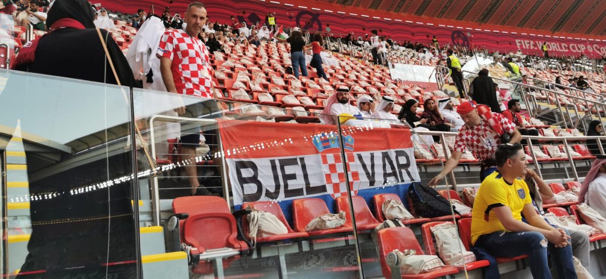 [FOTO] Kako je hrvatska zastava s natpisom ‘Bjelovar’ završila na otvorenju SP-a