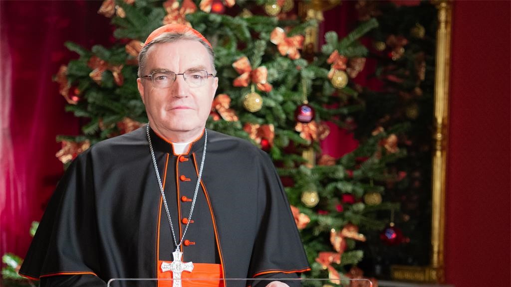 Nadbiskup Bozanić: Božić obnavlja obitelji, pomaže nam pronaći ono najvažnije