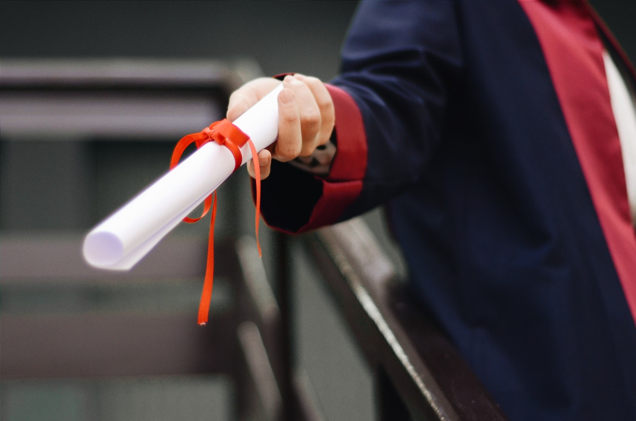 Stižu nove diplome koje će biti malo teže krivotvoriti