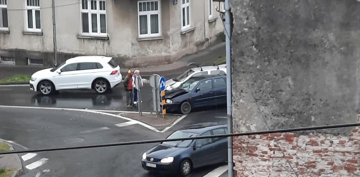 Sudar na rotoru u ulici Ferde Rusana