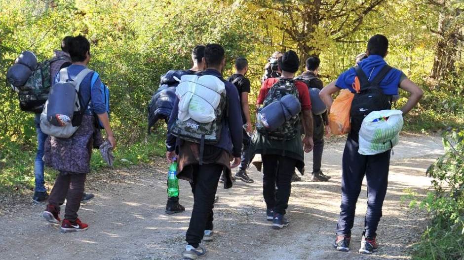 Zašto hrvatska policija vraća ilegalne migrante preko granice?