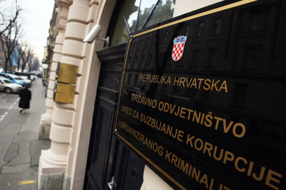 USKOK uhapsio poreznika, izgleda da je primio podeblji mito