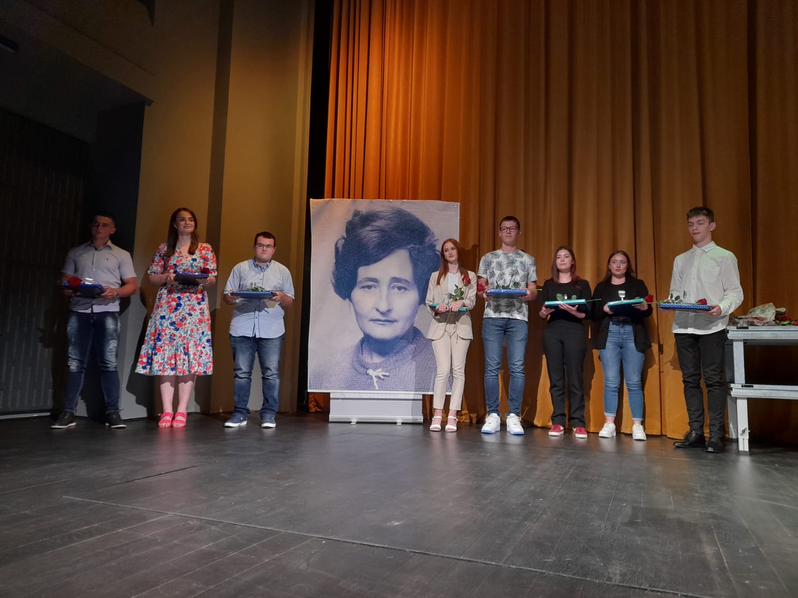 Evo tko je od učenika i odgojno-obrazovnih djelatnika dobio nagradu Fonda 'Boža Tvrtković'