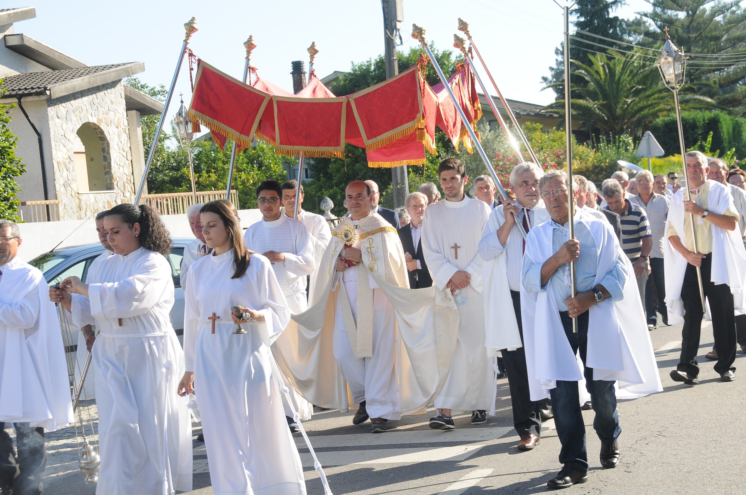 Katolički vjernici slave Tijelovo, evo što taj blagdan predstavlja…