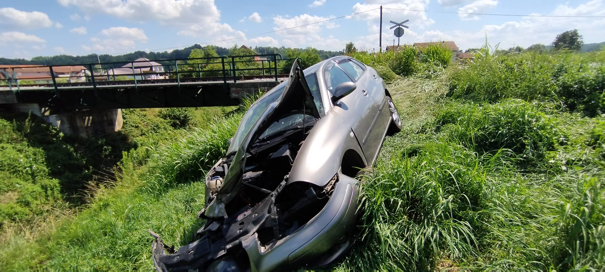 [FOTO] U Velikom Trojstvu vlak naletio na auto!