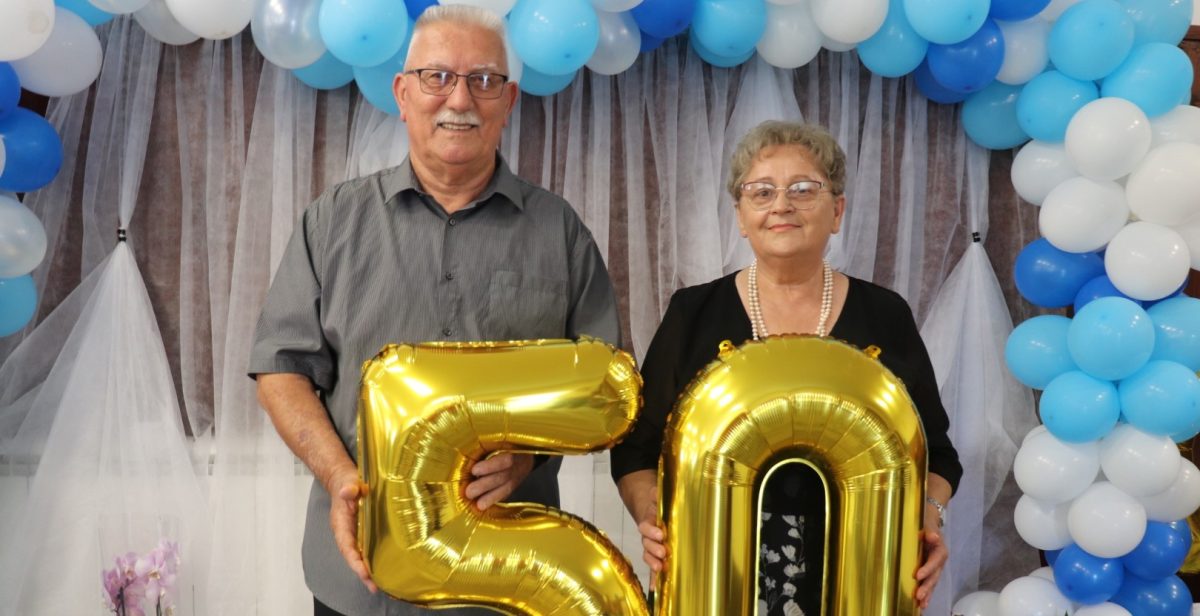 [FOTO] Čestitamo! Mijo i Vesna u krugu obitelji i prijatelja proslavili 50 godina braka