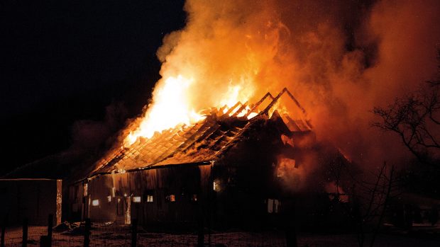 U Zrinskom Topolovcu izgorjela štala, šteta deset tisuća eura. Evo što je uzrok požara...