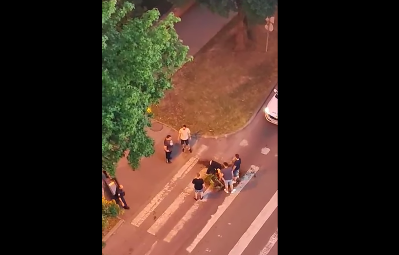 [VIDEO] 'Frajeri' za razonodu razbijali žardinjere, ali ih je snimila policija. Evo kako je završila priča!
