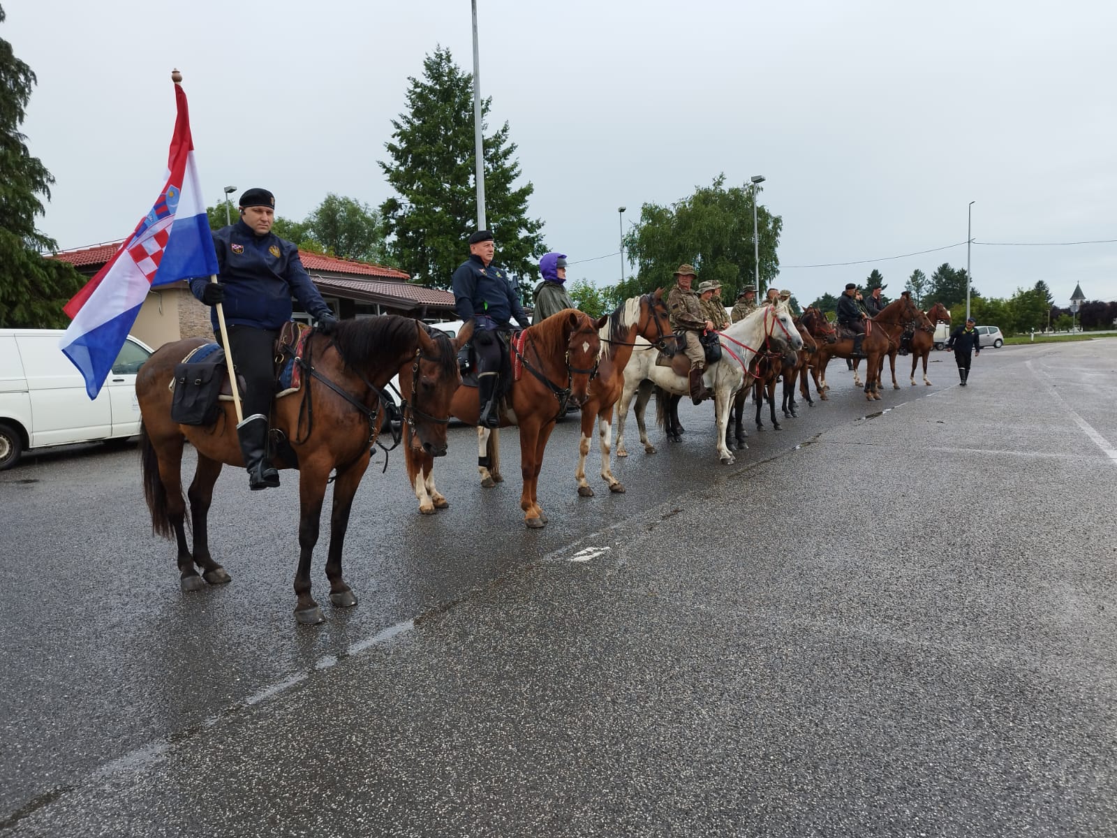 Bjelovarski husari s mađarskim konjanicima odjahali dio trase prema Jadranu