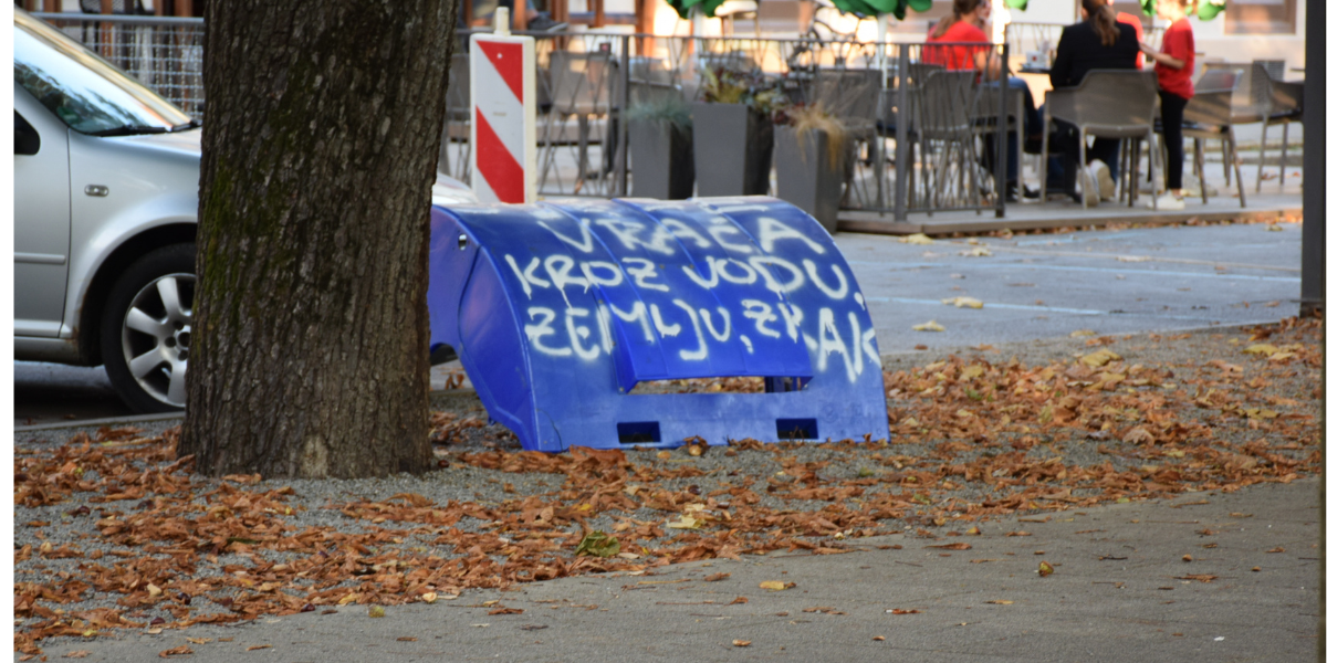 Diljem grada osvanuli „eko” natpisi: Tko to Bjelovarčanima šalje poruke?