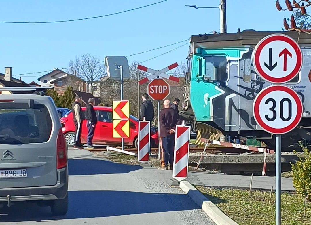 Nova prometna nesreća na pružnom prijelazu u Bjelovaru. Ovoga puta u pitanju je Lug...