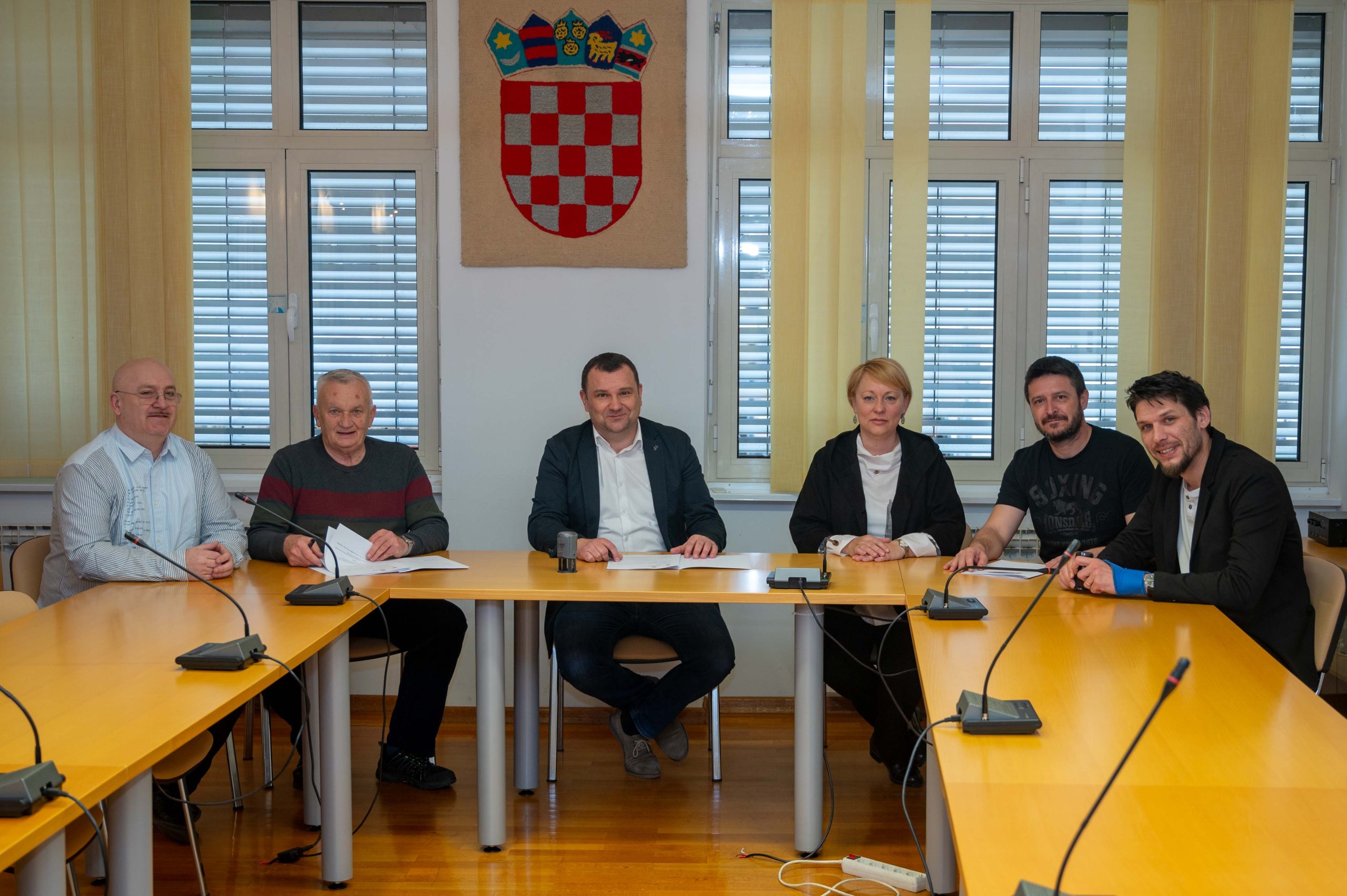 Grad Daruvar osigurao novac za vatrogasce, sportaše i tehničare