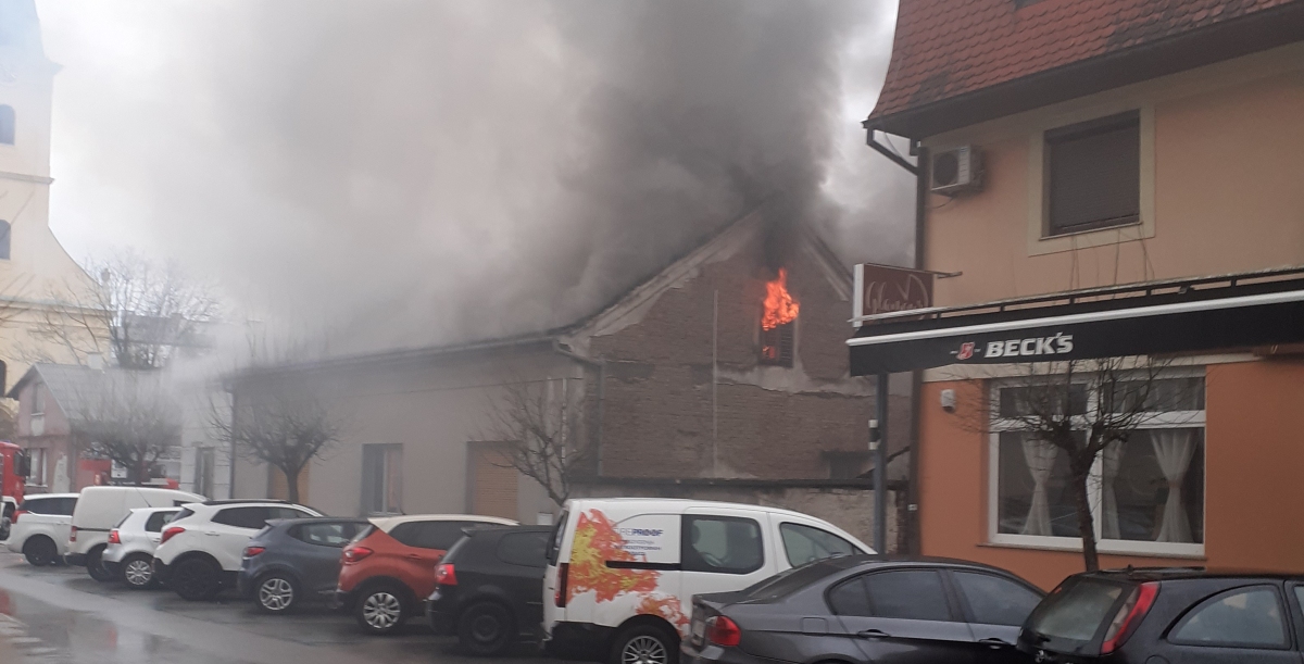 Policija otkrila tko je zapalio požar u kući u centru grada