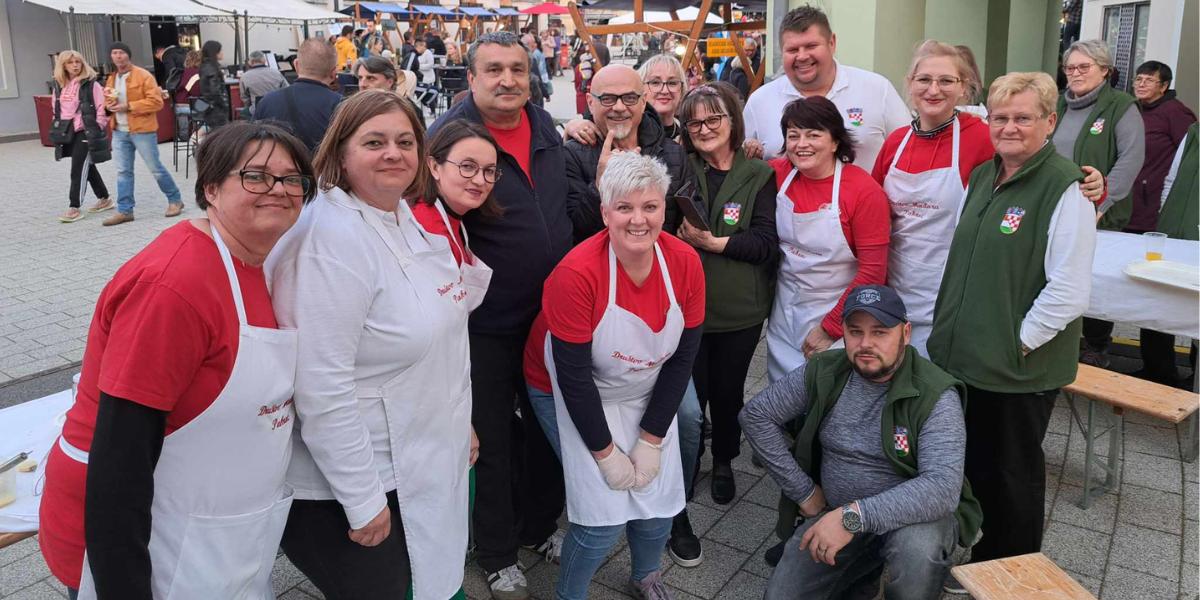 [FOTO] Subota u Pakracu donijela za svakoga ponešto! Od Sajma udruga do Opće opasnosti...